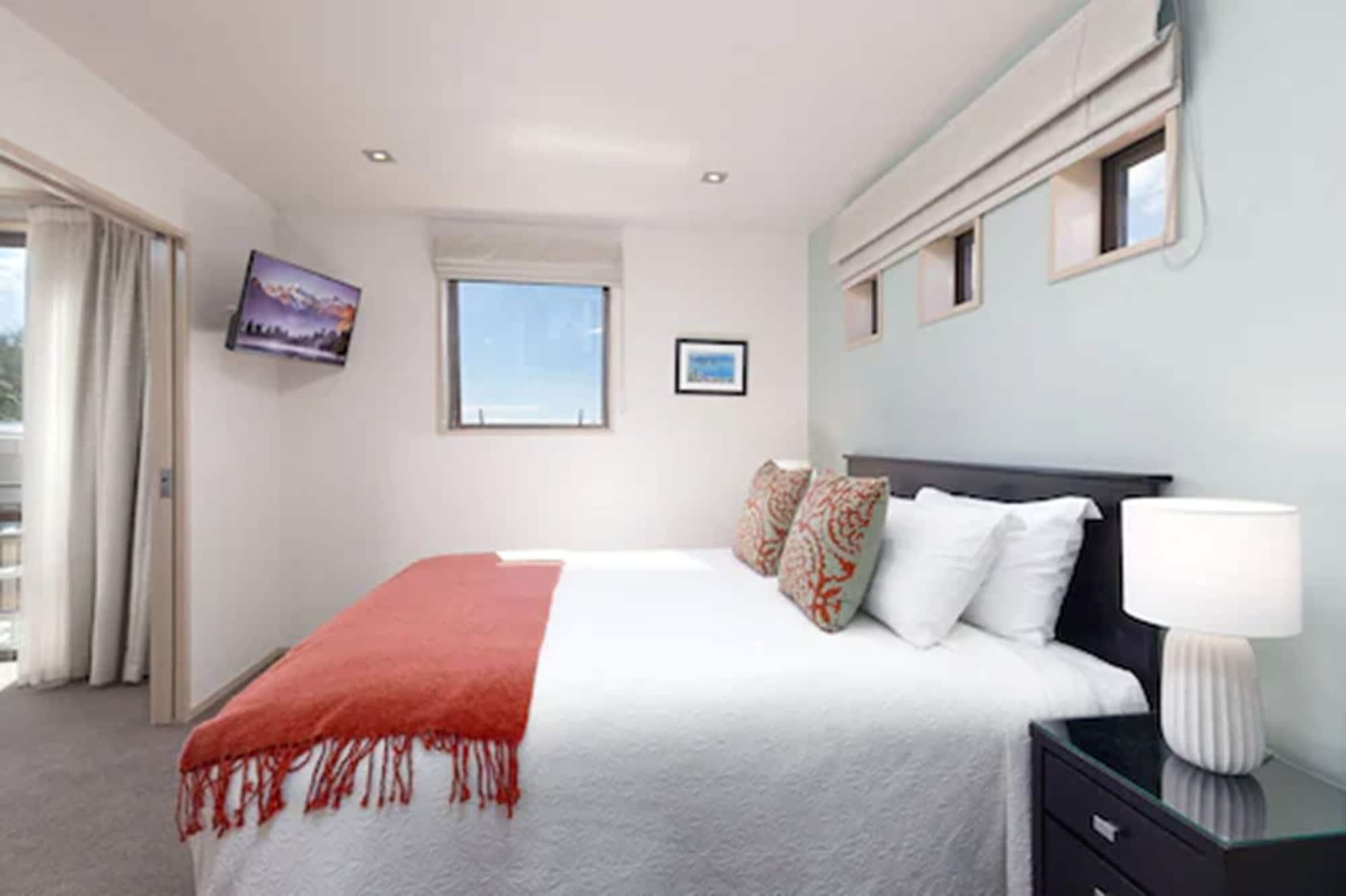 Palazzo Motor Lodge Nelson Bagian luar foto A bedroom