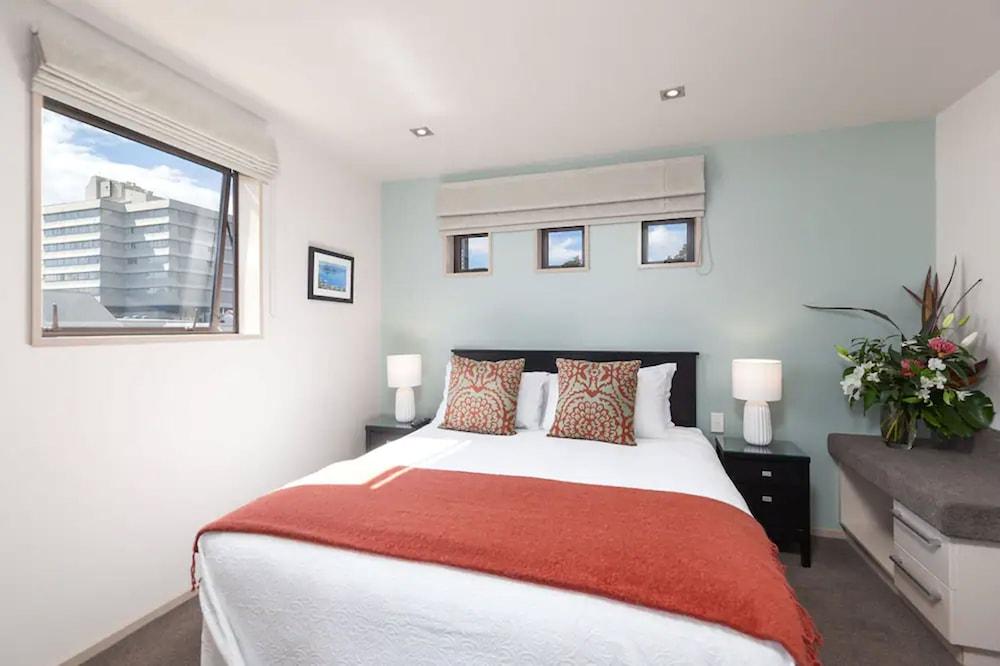 Palazzo Motor Lodge Nelson Bagian luar foto A bedroom